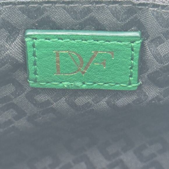 Diane von Fürstenberg DVF 440 Mini Shoulder Bag Emerald Green Leather Chain - Picture 16 of 16